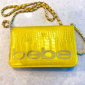 Stylish Bebe Crossbody - Perfect for On-the-Go!